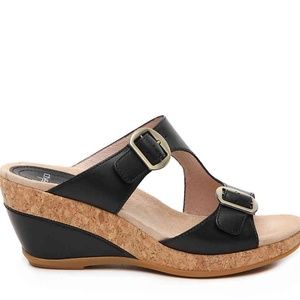 Dansko Carla Size 39 Black Wedge Sandals
